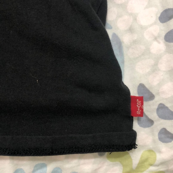LEVI’S black tee size M and rainbow print KIDS - Picture 6 of 12